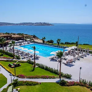 The Nowness Luxury & Adulty Only Cesme